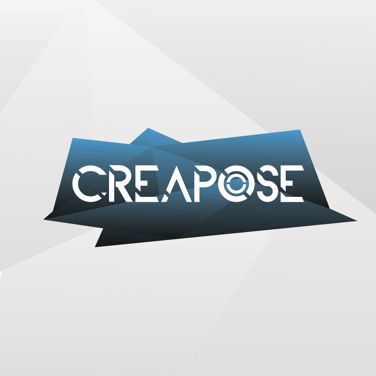Façade habillée par CREAPOSE : adhésif, panneaux, bâche